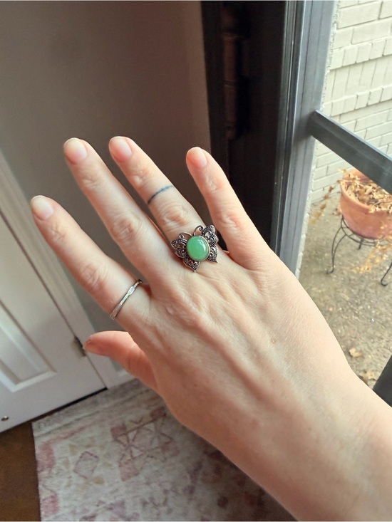 Jewelry - Silver Butterfly Ring with Green Stone - Adjustable